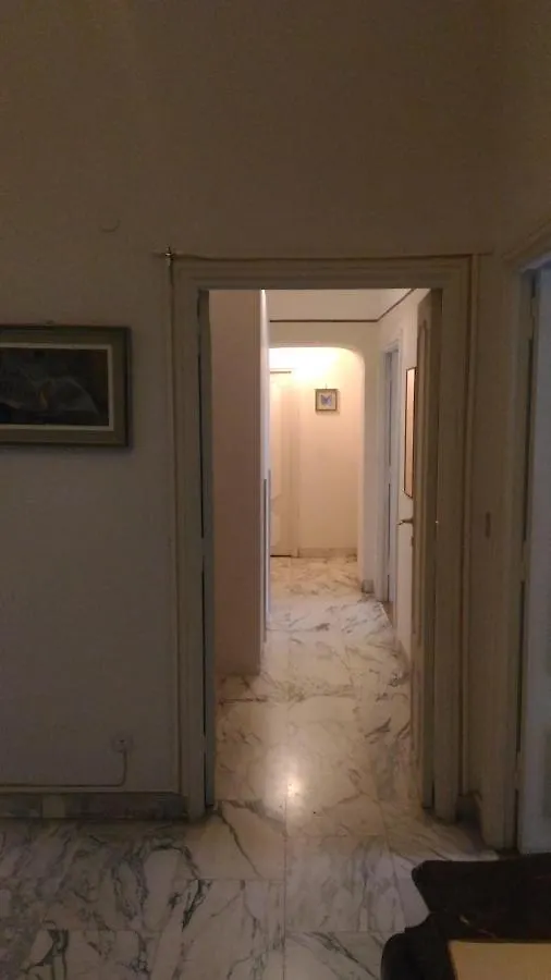 Πανσιόν Flamina 9 B&B